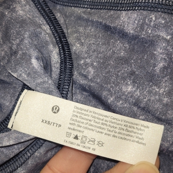 Lululemon Waterside UVP Short-Sleeve Rash Top Guard Denim Wash Blue Multi XXS - Picture 12 of 16